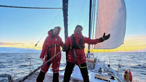 La Tripulación Vuelta Vertical, Capitán Pedro Jiménez y Capitana Paula Gonzalvo